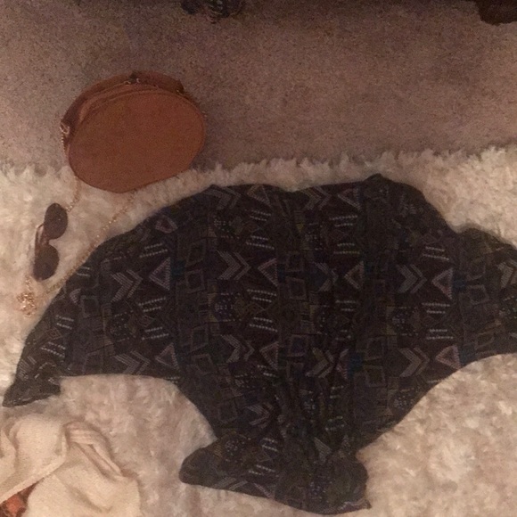 SOLD - Velvet By Graham& Spencer Assort Brown Batwing Top - Picture 5 of 8